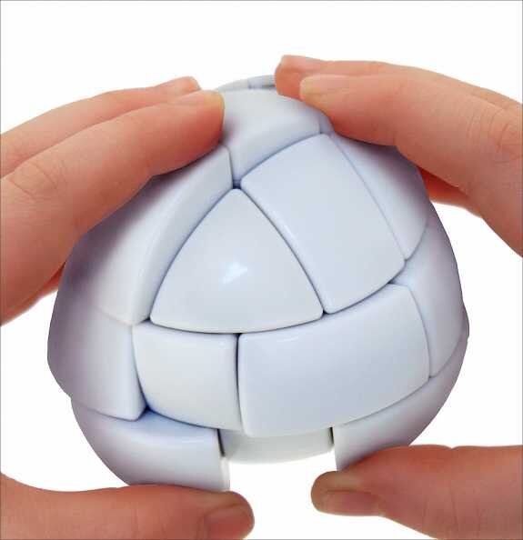 Zauber-Ei. 3D Puzzle