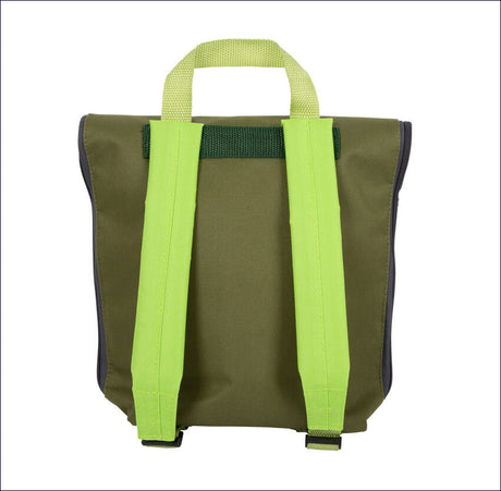 Rucksack mit grünen Schultergurten, grünem Griff und dunklem Körper auf weißem Hintergrund.