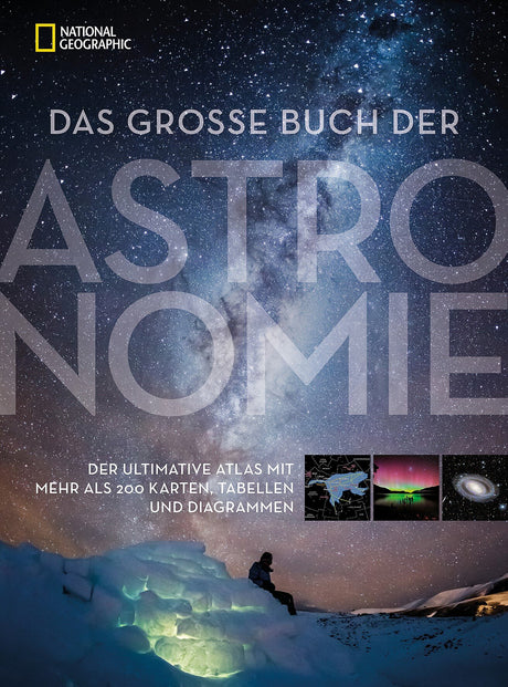 Sterne am Nachthimmel über verschneiter Landschaft mit sitzendem Menschen.