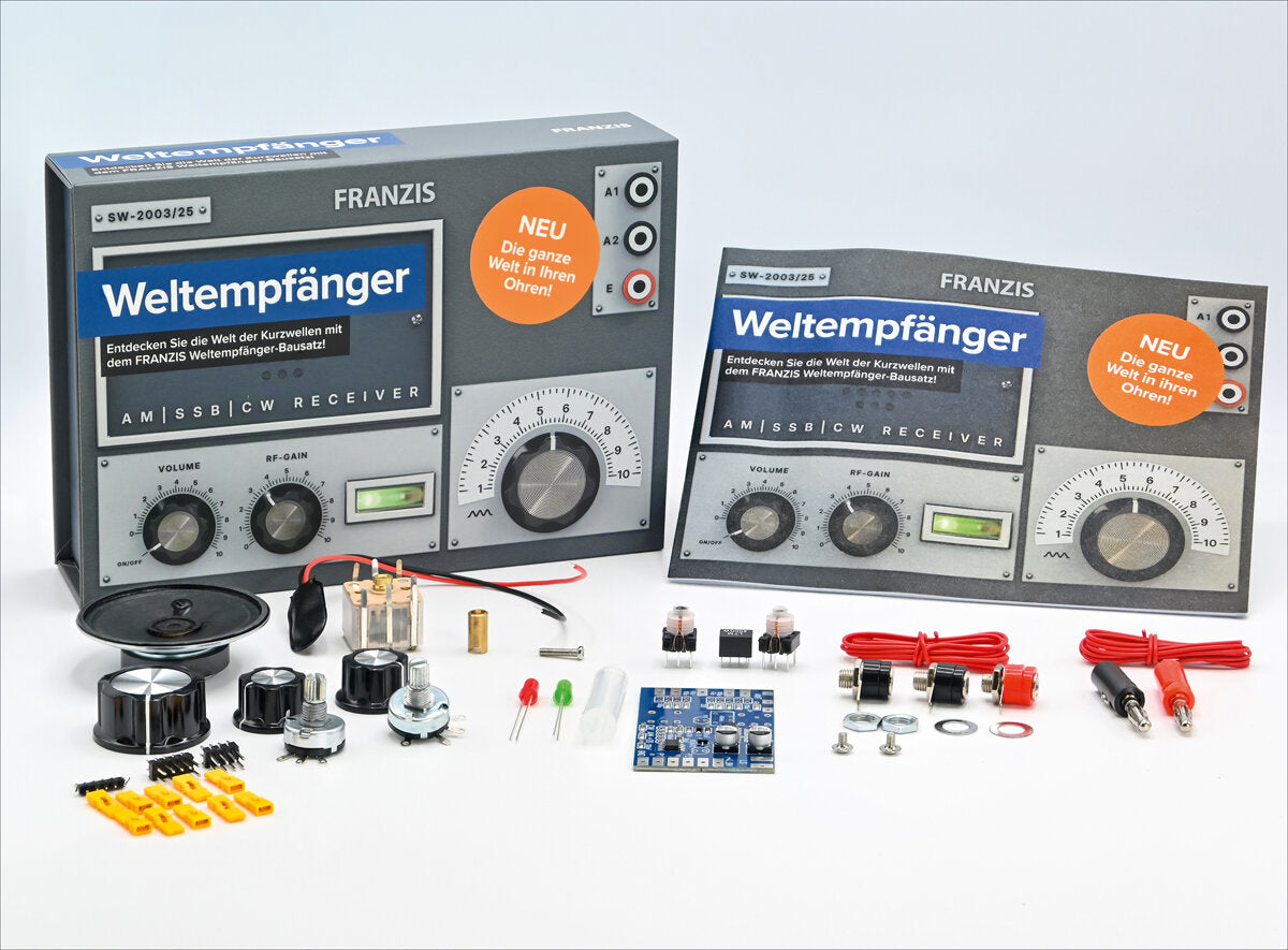 Zwei Verpackungen des FRANZIS Weltempfängers mit elektronischen Bauteilen und Zubehör.