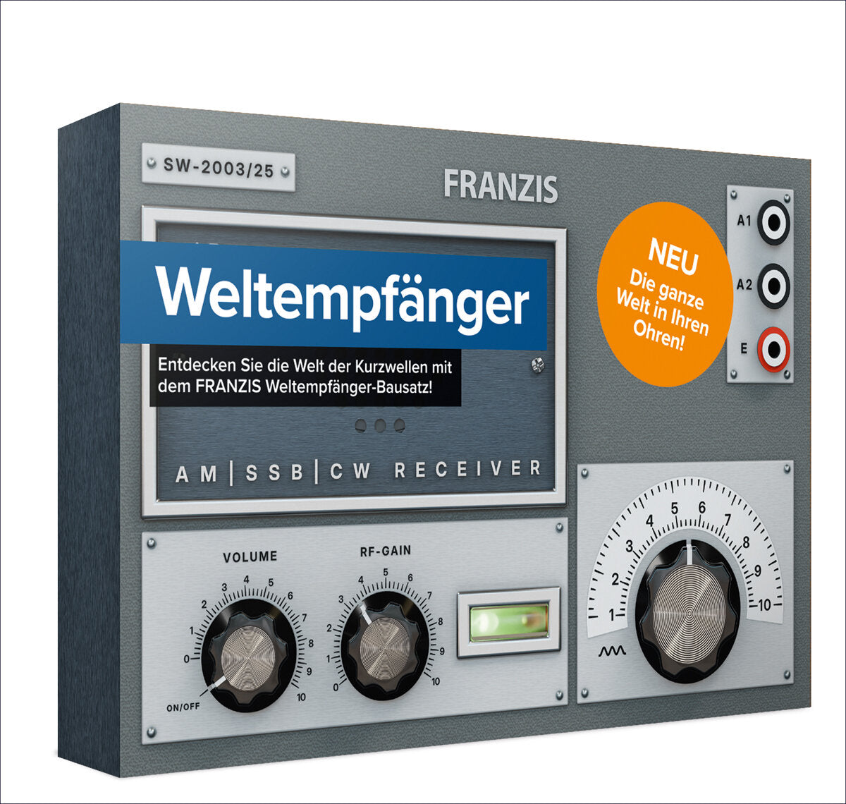 Grafik eines Weltempfängers mit Knöpfen, Anzeigen und einem Display, mit Text in Deutsch und einem orangefarbenen Aufkleber.