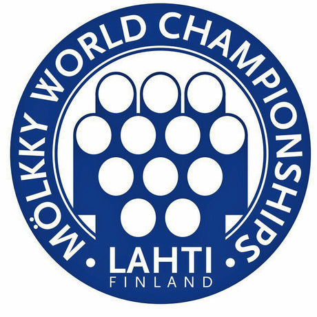 Runder blauer Logo mit weißen Texten: "MÖLKKY WORLD CHAMPIONSHIPS" und "LAHTI FINLAND"